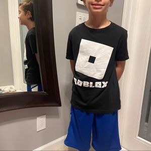 Old Navy Roblox T-shirt shirt M